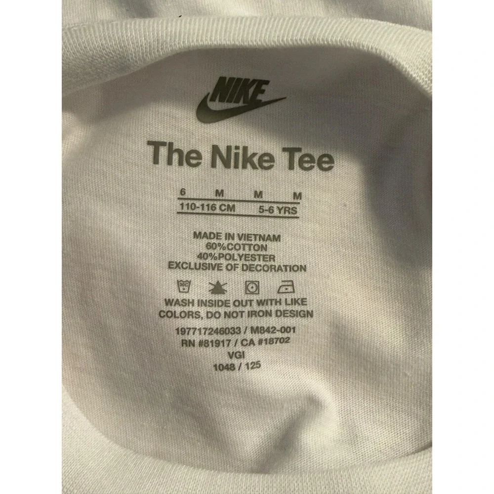 Nike Boys White Just Do It Shoebox Graphic T-Shirt Size 6‎ 86M842-001
